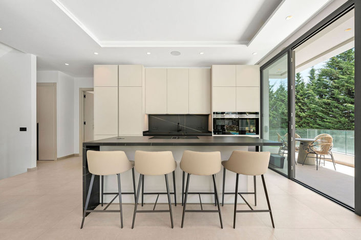 Image No.4-Villa de 4 chambres à vendre à Nueva Andalucia