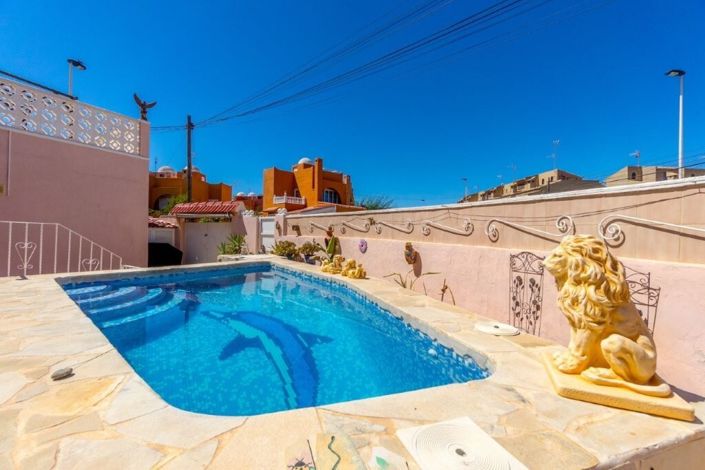 Image No.3-5 Bed Townhouse for sale