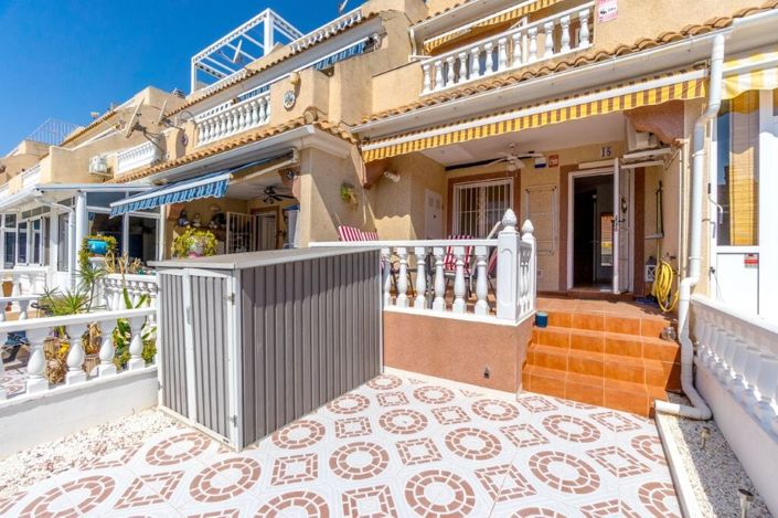 Image No.1-3 Bed Townhouse for sale