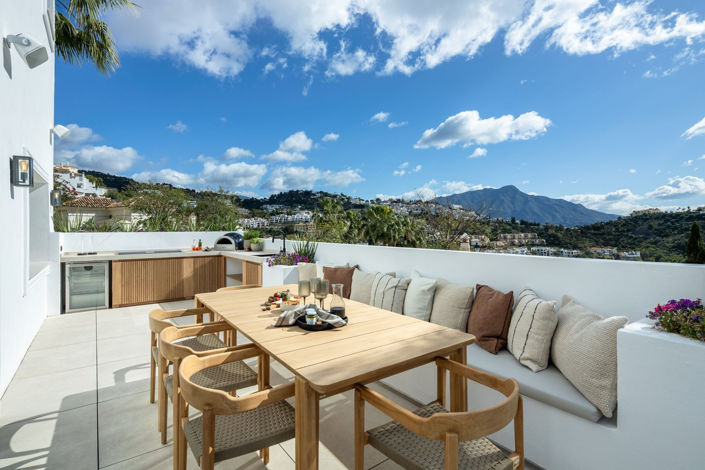 Image No.4-5 Bed Villa for sale