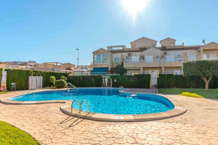 Image No.1-2 Bed Townhouse for sale