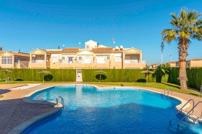 Image No.29-2 Bed Townhouse for sale