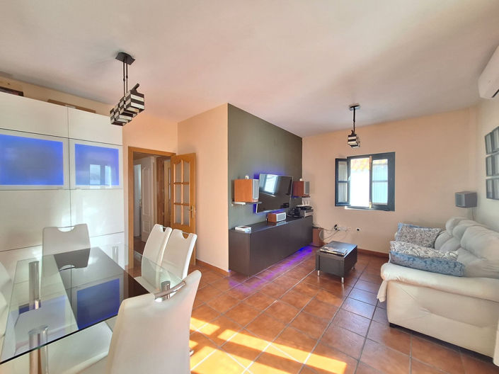 Image No.10-3 Bed Townhouse for sale