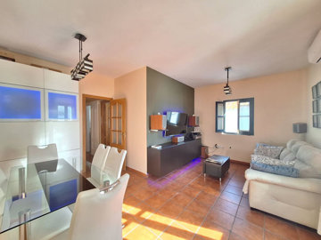 10-bb915d1cb19341576dcdc994b81ab9c5