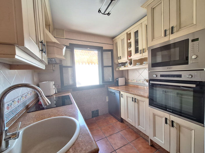 Image No.4-3 Bed Townhouse for sale