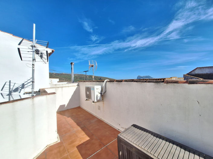 Image No.8-3 Bed Townhouse for sale