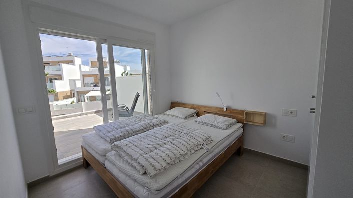 Image No.11-3 Bed Villa for sale