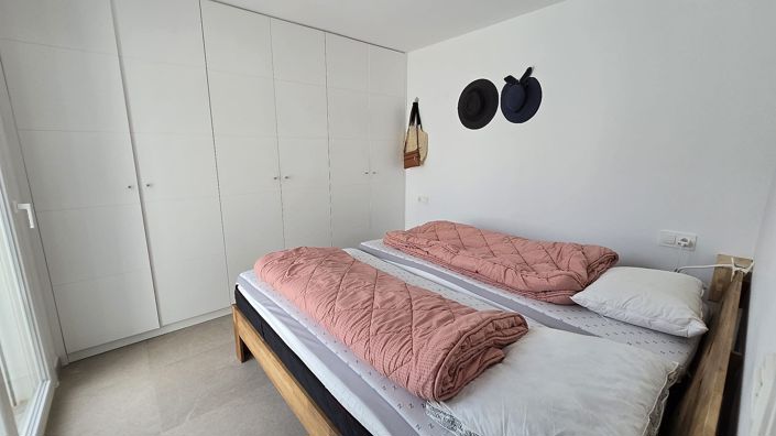 Image No.24-3 Bed Villa for sale