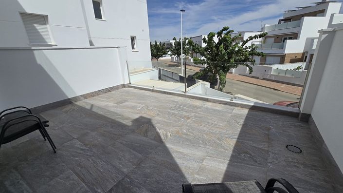 Image No.27-3 Bed Villa for sale