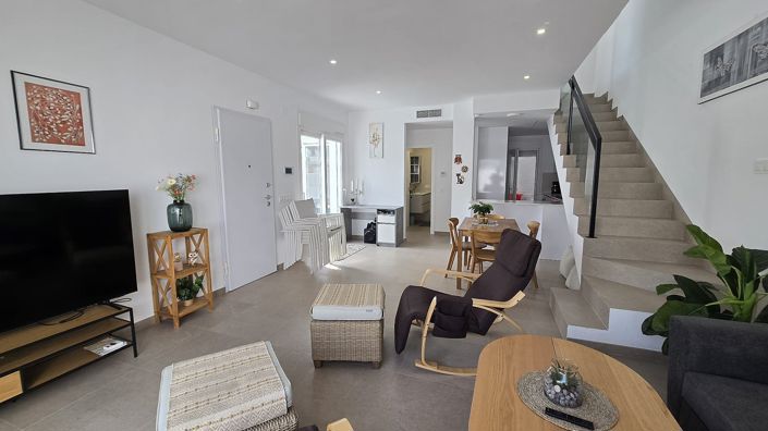 Image No.28-3 Bed Villa for sale