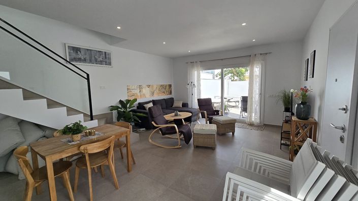 Image No.31-3 Bed Villa for sale