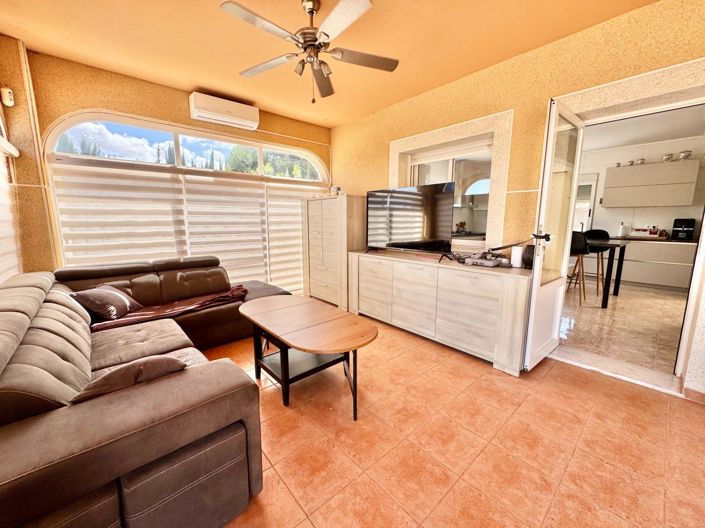 Image No.3-3 Bed Villa for sale