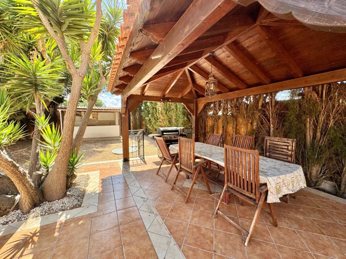 Image No.8-3 Bed Villa for sale