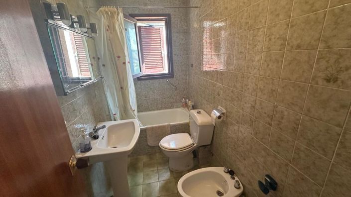 Image No.10-3 Bed Townhouse for sale