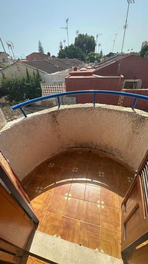 Image No.21-3 Bed Townhouse for sale