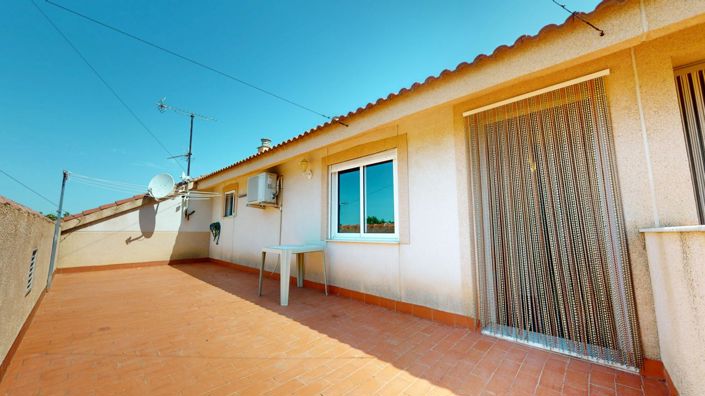 Image No.28-4 Bed House for sale