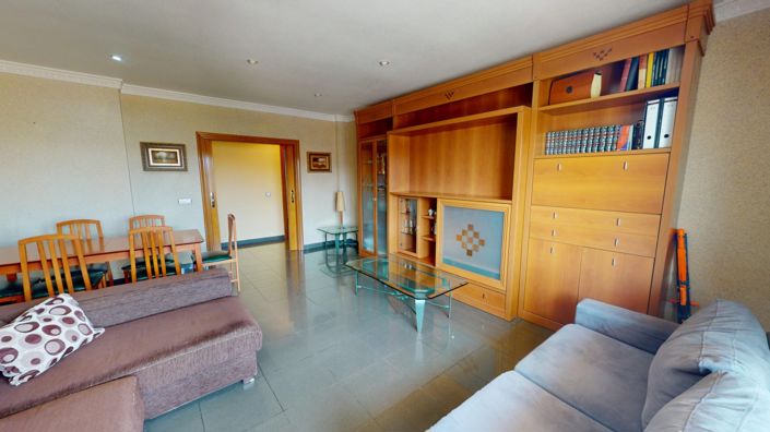 Image No.3-4 Bed House for sale