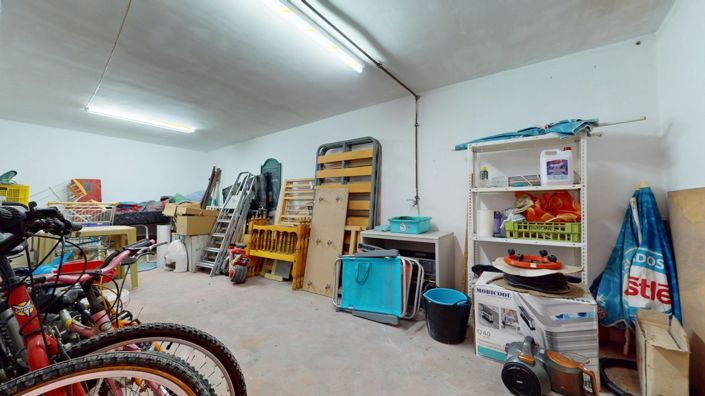 Image No.30-4 Bed House for sale