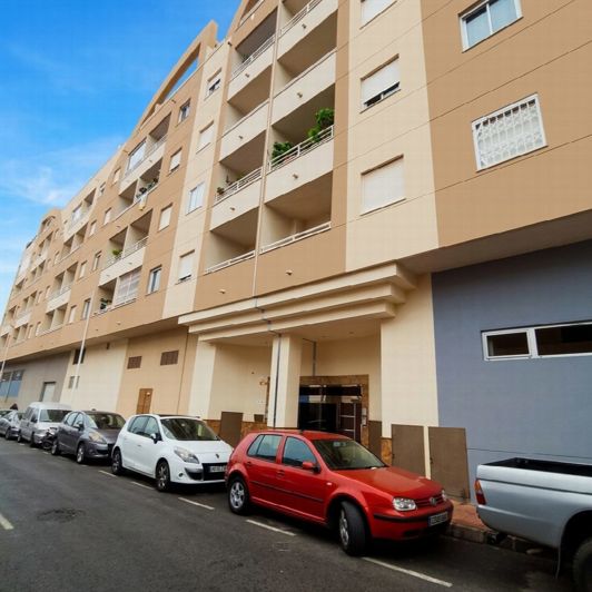 Image No.2-Appartement de 2 chambres à vendre à Torrevieja