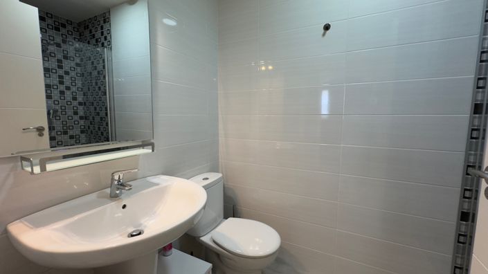 Image No.10-2 Bed Apartment for sale