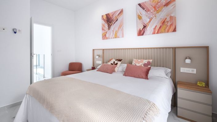 Image No.26-3 Bed Villa for sale