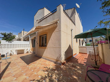 6515-quad-house-for-sale-in-los-balcones-torr