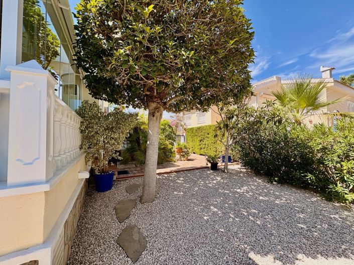 Image No.24-3 Bed Townhouse for sale