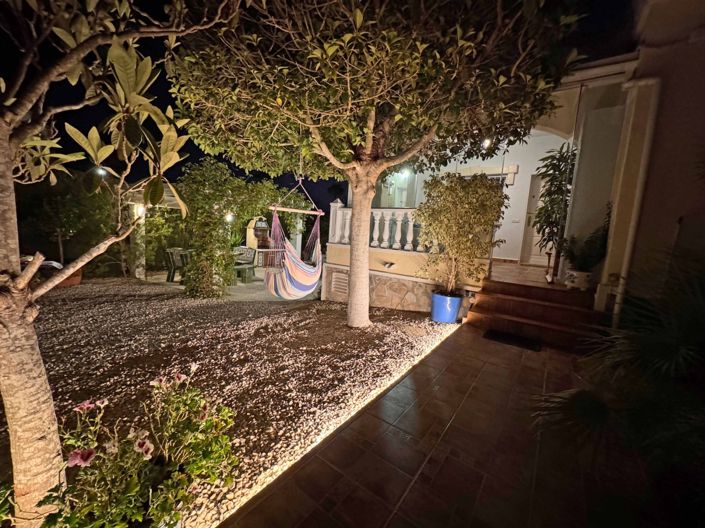 Image No.27-3 Bed Townhouse for sale