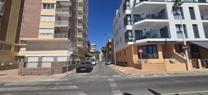 Image No.18-2 Bed Apartment for sale