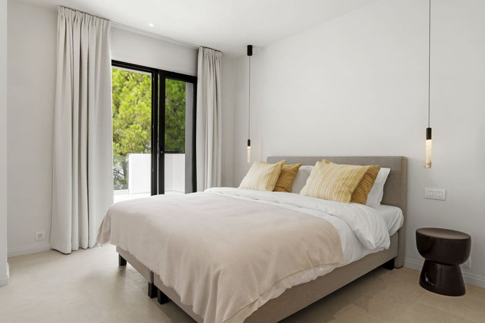 Image No.25-4 Bed Villa for sale