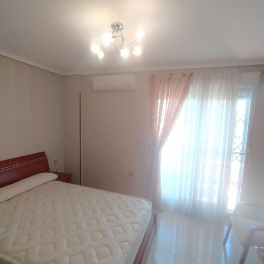 Image No.24-3 Bed Property for sale