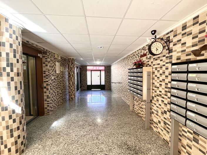 Image No.20-2 Bed Apartment for sale