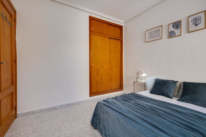 Image No.12-2 Bed Bungalow for sale