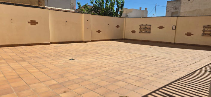 Image No.20-2 Bed Apartment for sale