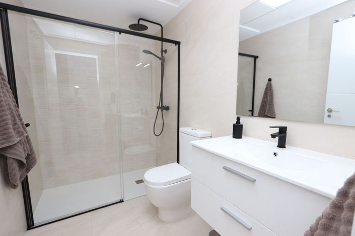 Image No.15-2 Bed Apartment for sale