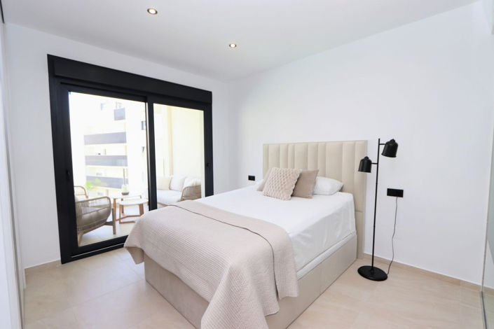 Image No.16-2 Bed Apartment for sale