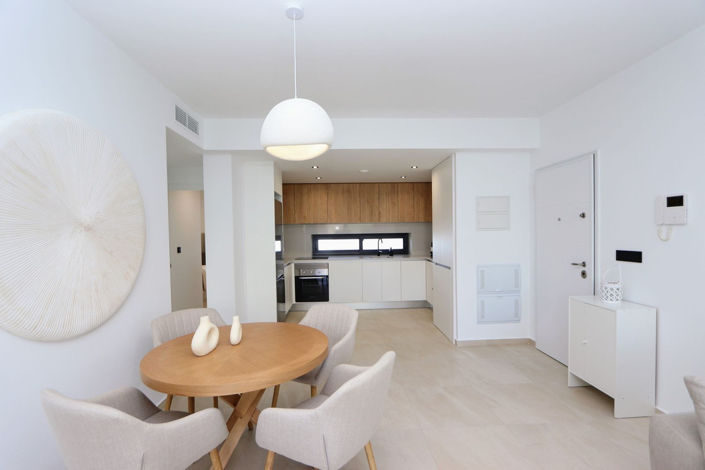 Image No.8-2 Bed Apartment for sale