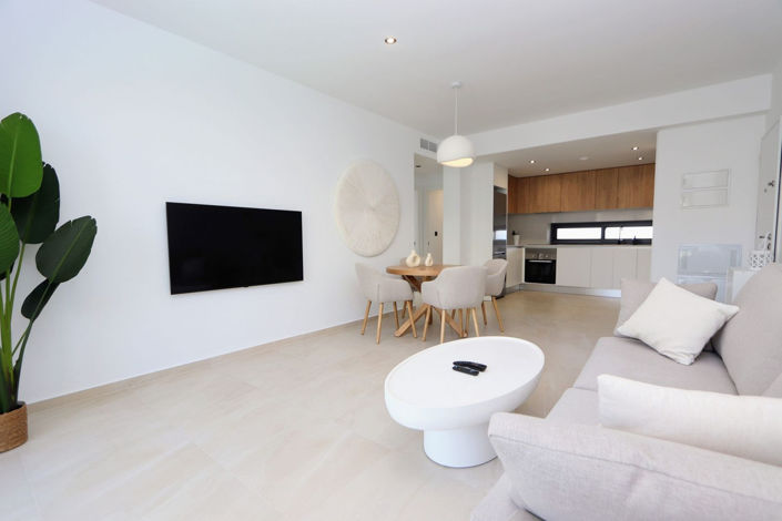 Image No.8-2 Bed Apartment for sale