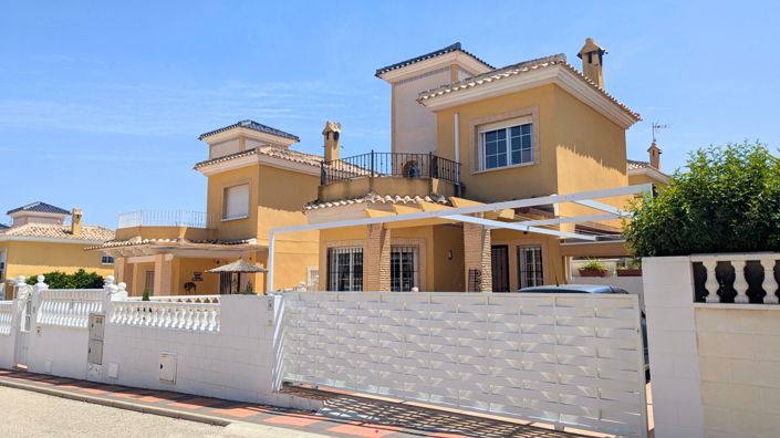 Image No.1-2 Bed Villa for sale