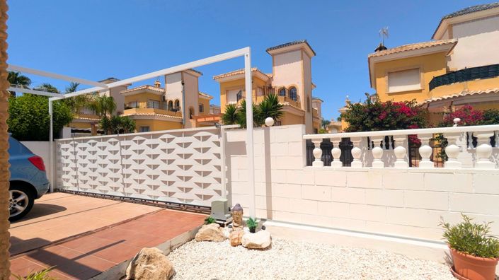 Image No.4-Villa de 2 chambres à vendre à Alicante