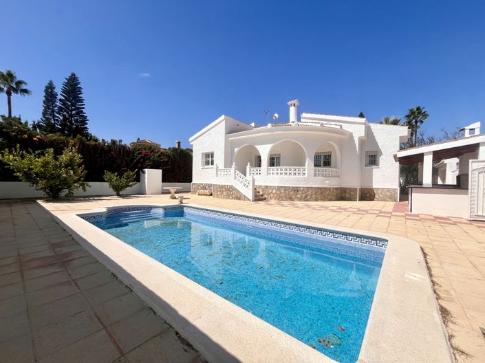 Image No.1-3 Bed Villa for sale