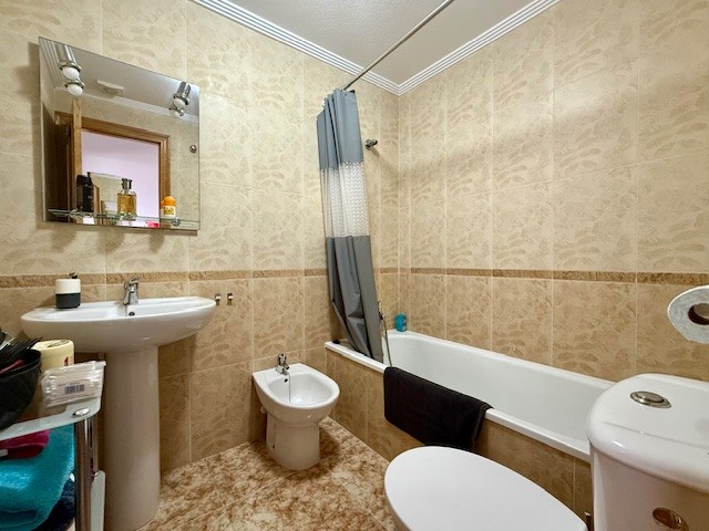 Image No.25-Appartement de 2 chambres à vendre à Orihuela Costa