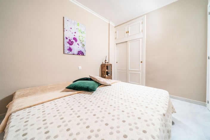 Image No.20-2 Bed Bungalow for sale