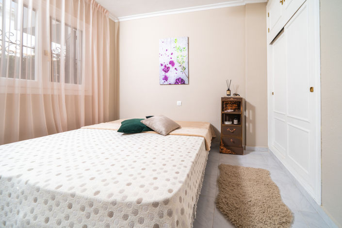 Image No.21-2 Bed Bungalow for sale