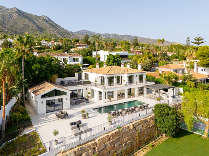 Image No.1-5 Bed Villa for sale