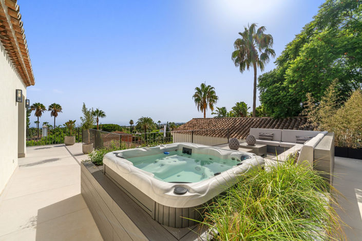 Image No.30-5 Bed House for sale