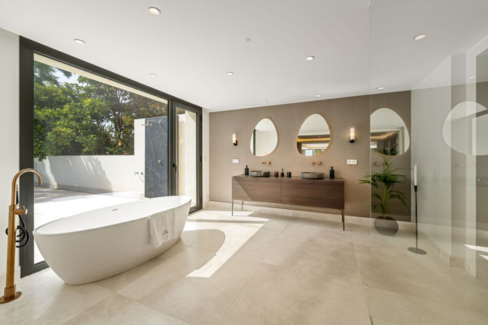 Image No.31-5 Bed Villa for sale