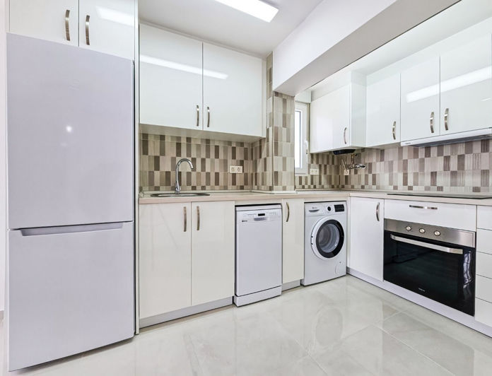 Image No.10-2 Bed House for sale