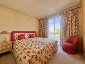 11-20939a0134ad724a8cb2a801094d15a4