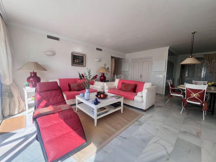 Image No.2-Penthouse de 2 chambres à vendre à Estepona